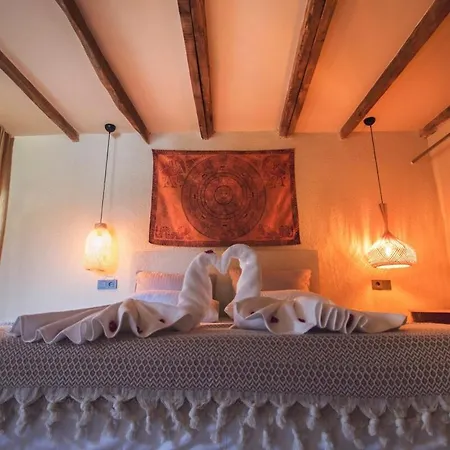 Charming Boutique With Garden Szálloda